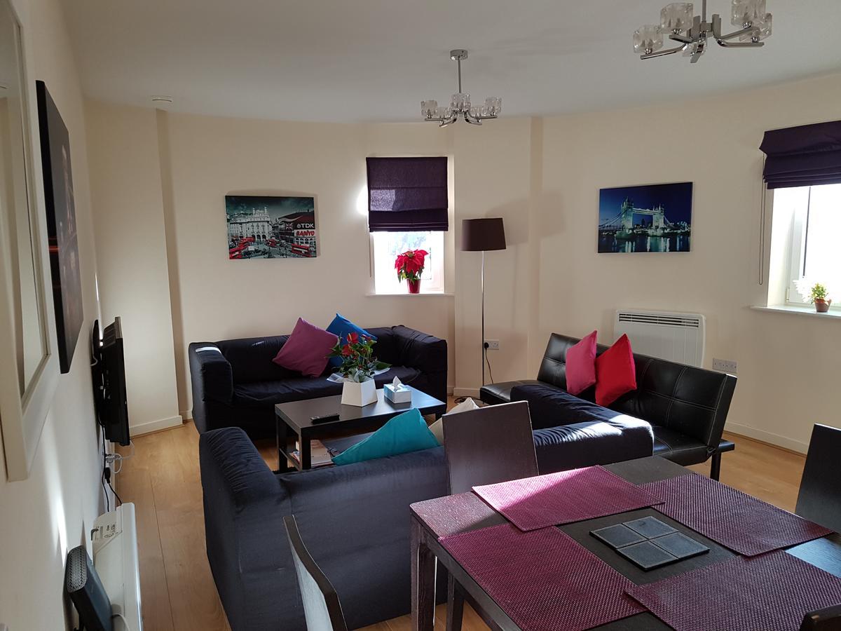 Two Bedrooms, Two Bath, Up To 3 Beds 1 Sofa - Slough Windsor Legoland Εξωτερικό φωτογραφία